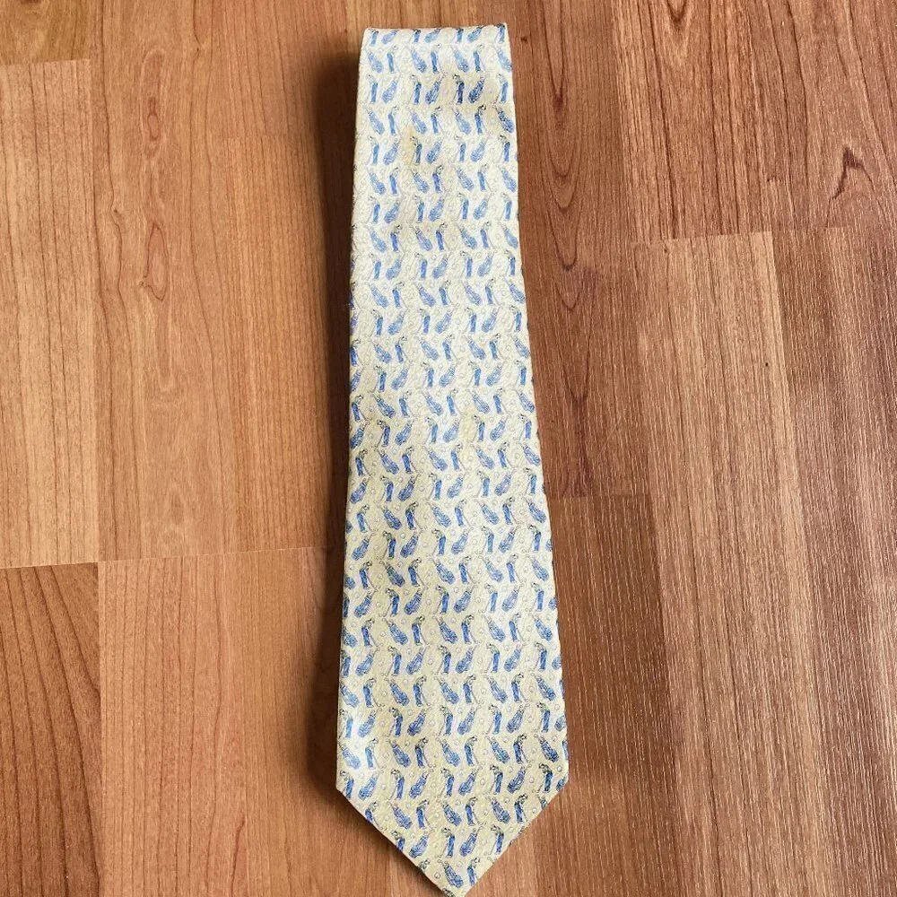 Pierre Cardin Silk Novelty‎ Neck Tie featuring Golfers, Clubs and Golf Balls